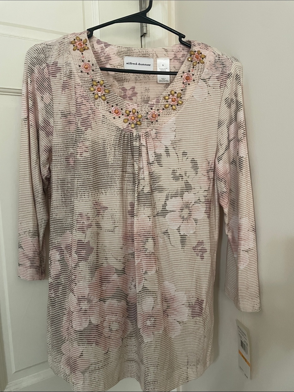 Alfred Dunner Pink Floral Beaded Scoop-Neck Tunic